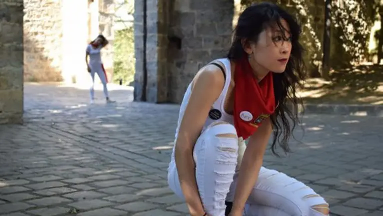 Captura de una imagen del vídeo de defensa autofeminista previo a San Fermín 2018