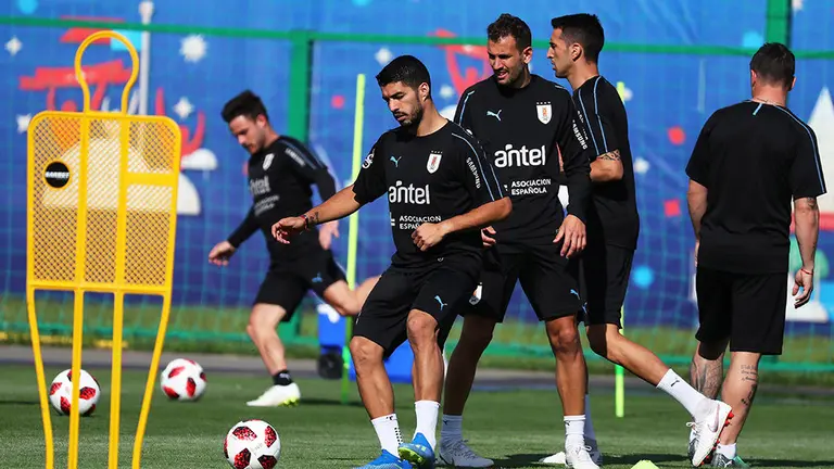 Entrenamiento de la selección de Uruguay en el Mundial de 2018, antes de jugar ante Francia en cuartos de final. EFE.