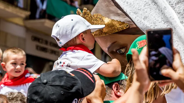 Despedida de la Comparsa de Gigantes y Cabezudos de los Sanfermines 2018 (20). IÑIGO ALZUGARAY