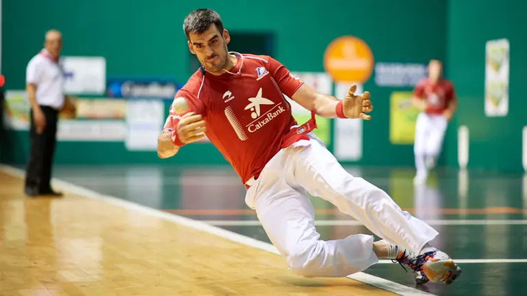 Joseba Ezkurdia y Beñat Rezusta en la final del Torneo San Fermin contra Irribarria y Zabaleta. DANI FERNÁNDEZ (12)