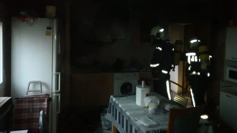 Incendio en Burlada BOMBEROS DE NAVARRA