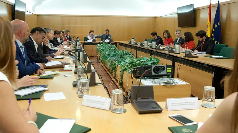 Reunión del delegado del Gobierno, Arasti con Grande-Marlaska.