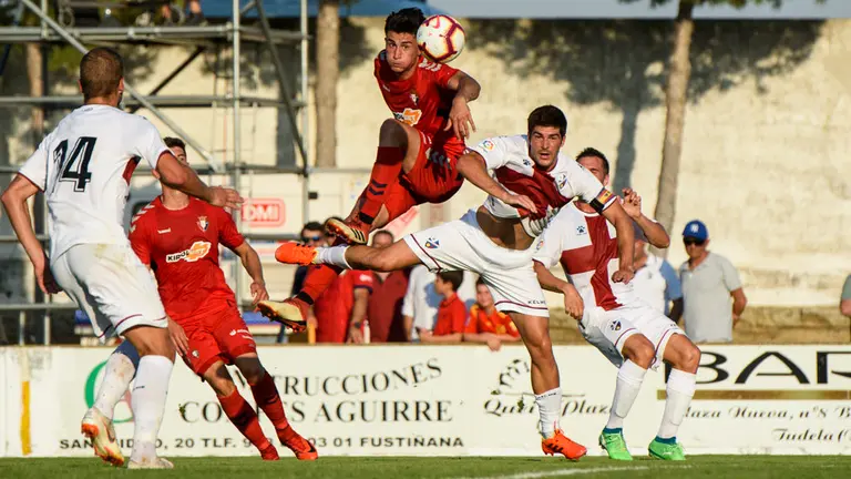Partido amistoso disputado en Fustiñana dentro de la pretemporada de Osasuna ante el Huesca. MIGUEL OSÉS (31)