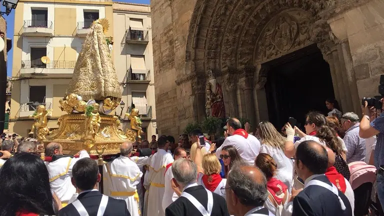 La imagen de Santa Ana, protagonista de la jornada en Tudela