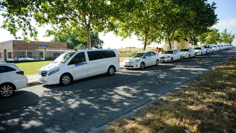 Paro parcial convocado por AITAN (Asociación Independiente de Taxistas de Navarra) como protesta laboral. MIGUEL OSÉS