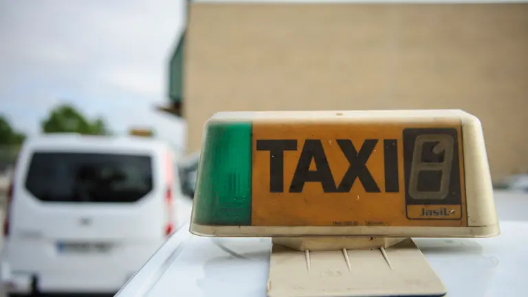 Paro parcial convocado por AITAN (Asociación Independiente de Taxistas de Navarra) como protesta laboral. MIGUEL OSÉS