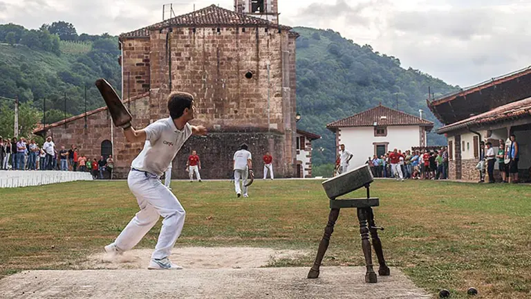Juego de Laxoa al que el departamento de Cultura, Deporte y Juventud del Gobierno de Navarra quiere declarar Bien de Interés Cultural. BAZTAN TURISMO