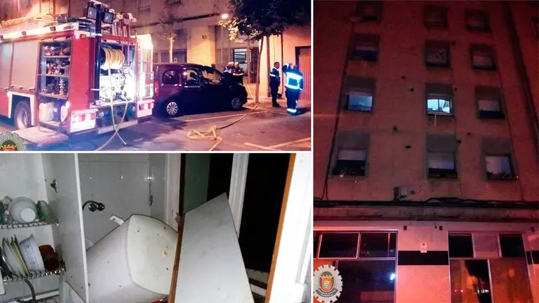 Bomberos trabajan tras la explosión de un calentador en una vivienda de Tudela. POLICÍA LOCAL