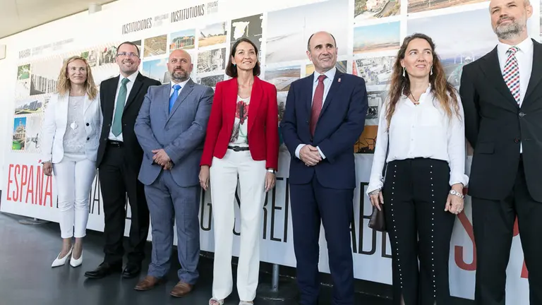 Visita de la ministra de Industria, Comercio y Turismo, Reyes Maroto, al Centro Nacional de Energías Renovables en Sarrigurren (16). IÑIGO ALZUGARAY