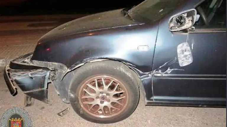 Un-vehículo-ha-chocado-contra-otro-en-Tudela-y-ha-huido