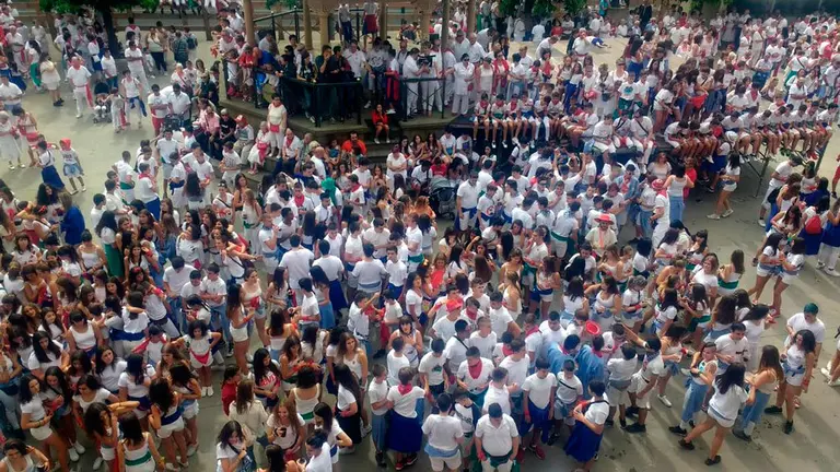 Cohete anunciador de las fiestas patronales de Tafalla