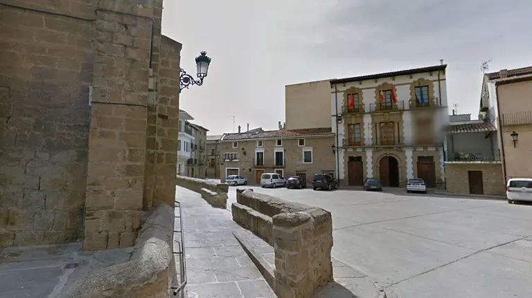 Plaza de la iglesia de Carcasitillo