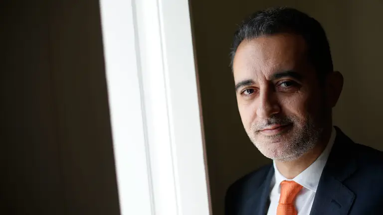 El profesor Roberto Rodríguez UNIVERSIDAD DE NAVARRA