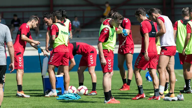 Entrenamiento de Osasuna en las instalaciones de Tajonar (38). IÑIGO ALZUGARAY