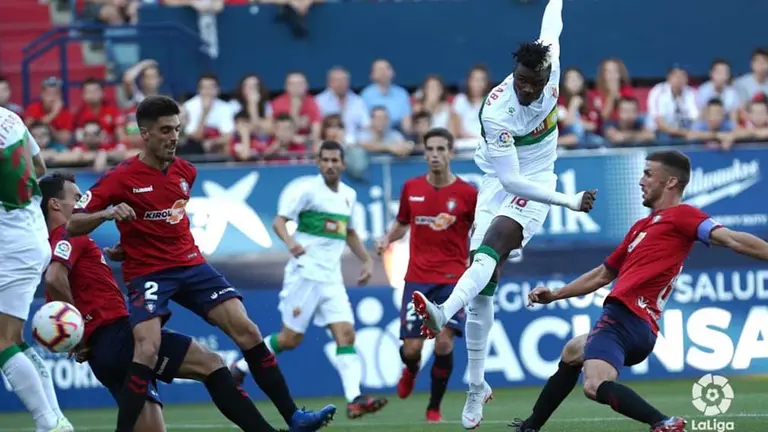 Encuentro entre Osasuna y el Elche en el Sadar LALIGA123 2