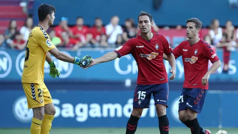 Unai García. Encuentro entre Osasuna y el Elche en el Sadar LALIGA123 4