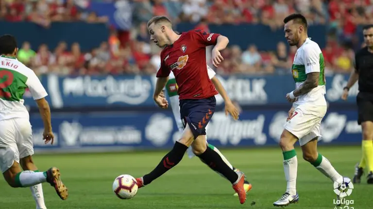 Carlos Clerc. Partido entre Osasuna y Elche en El Sadar LALIGA 16