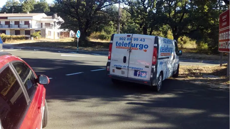 La Policía Foral detiene a una persona sin carné de conducir y haciéndose pasar por otra persona