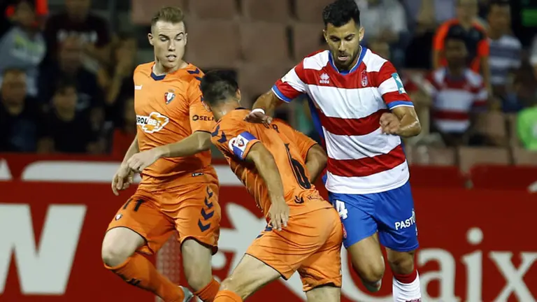 Partido entre Granada y Osasuna correspondiente a la tercera jornada de la Liga123 disputado en el estadio de Los Cármenes. FOTO - LALIGA (6)