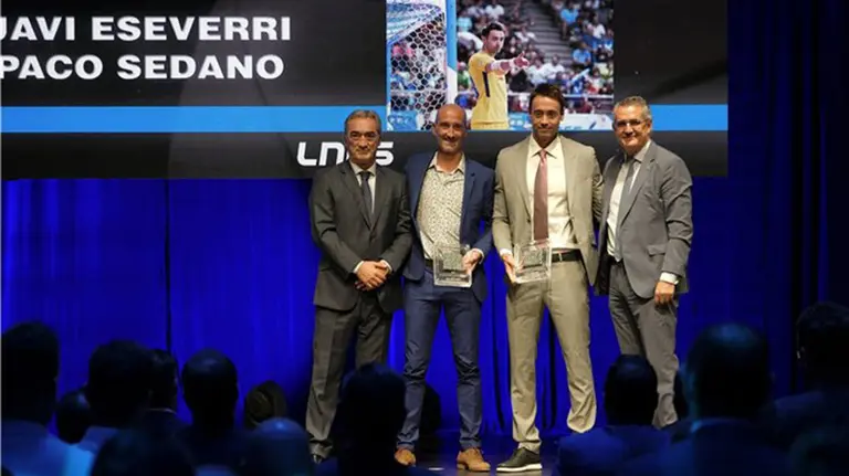 Javi Eseverri homenajeado en la LNFS