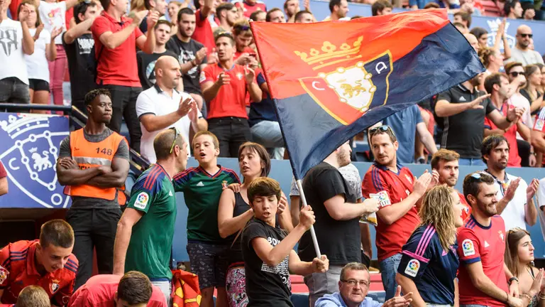 Gradas del partido de la cuarta jornada entre el Osasuna y el Almería. MIGUEL OSÉS_10