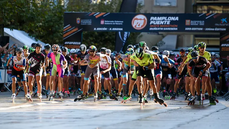Celebración del maratón internacional de patinaje velocidad Pamplona-Puente la Reina. PABLO LASAOSA 03