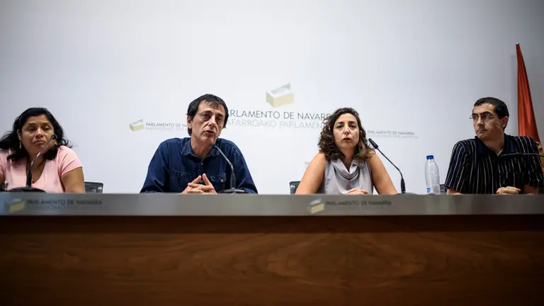 El grupo parlamentario de Podemos-Orain bai ofrece una rueda de prensa con motivo de la apertura del curso político. MIGUEL OSÉS_3