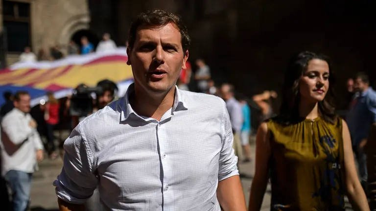 Albert Rivera e Inés Arrimadas en un discurso durante la Diada 2018. PABLO LASAOSA (11)