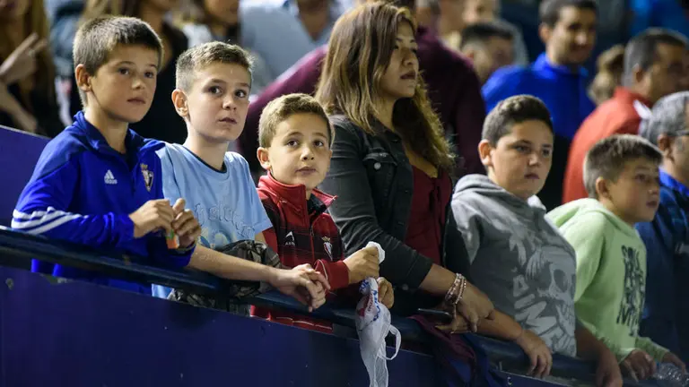 Las gradas en el encuentro entre Osasuna y Reus. MIGUEL OSÉS_13