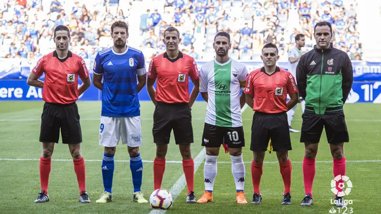 Javier Iglesias Villanueva debutó en el Oviedo - Extremadura. La Liga.