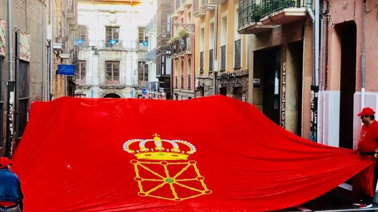 Banderazo en el palacio del Marqués de Rozalejo CEDIDA