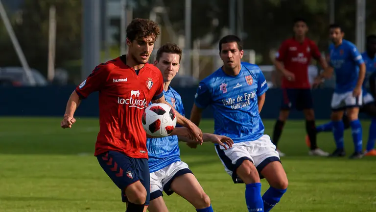 Partido entre Osasuna b y Egües. PABLO LASAOSA 02