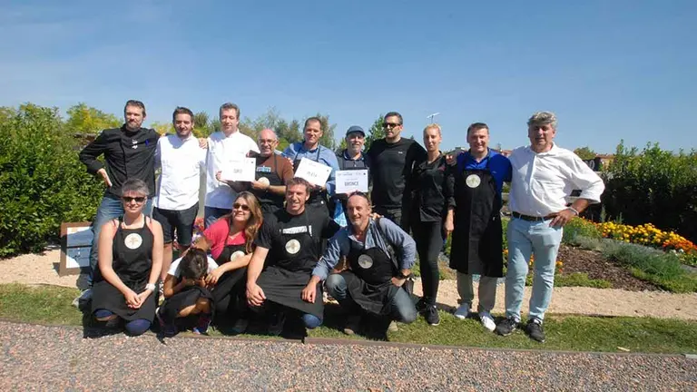 Los alccaldes y concejales que han participado en el concurso culinario de Noáin CEDIDA