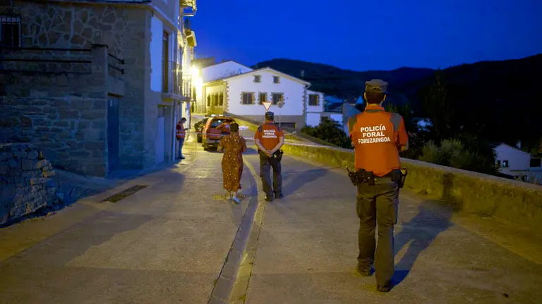 Tres personas han muerto asesinadas a tiros de escopeta en una pelea entre familias gitanas en Cáseda. PABLO LASAOSA (9)