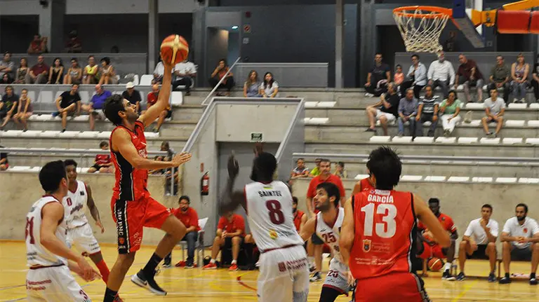Partido del Basket Navarra en Estella. Twitter Basket Navarra.