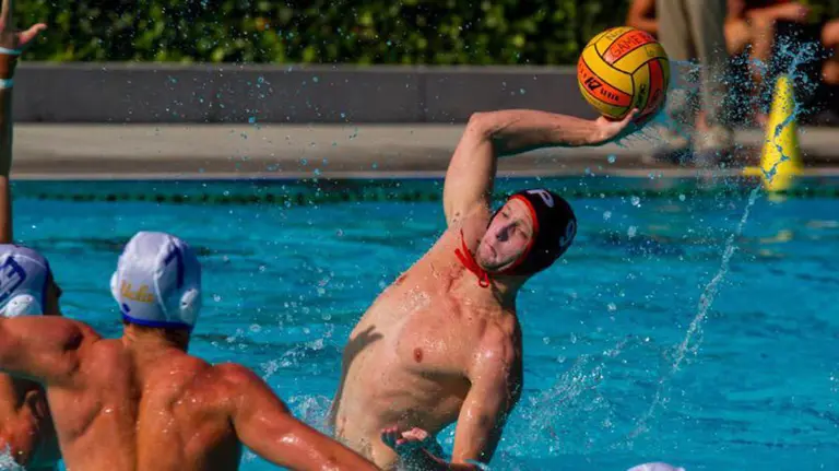 Stevenson es el segundo fichaje del Waterpolo Navarra. Web WPN.