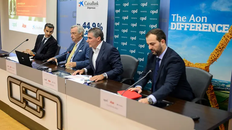 Celebración de un encuentro empresarial en el que participa, entre otros, Jorge Dezcallar, exembajador en Estados Unidos, Marruecos y Vaticano, y exdirector del CNI. PABLO LASAOSA 02