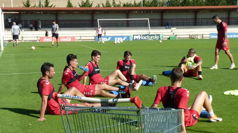 Entrenamiento de los jugadores de Osasuna en Tajonar