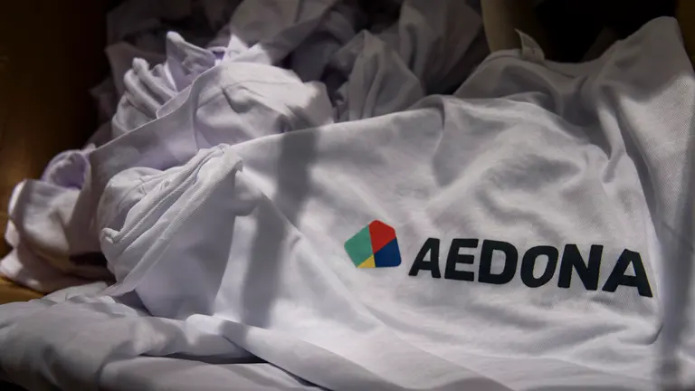 Celebraciópn de el día del deporte en familia por parte de los clubes de AEDONA en la Plaza Libertad. MIGUEL OSÉS_18