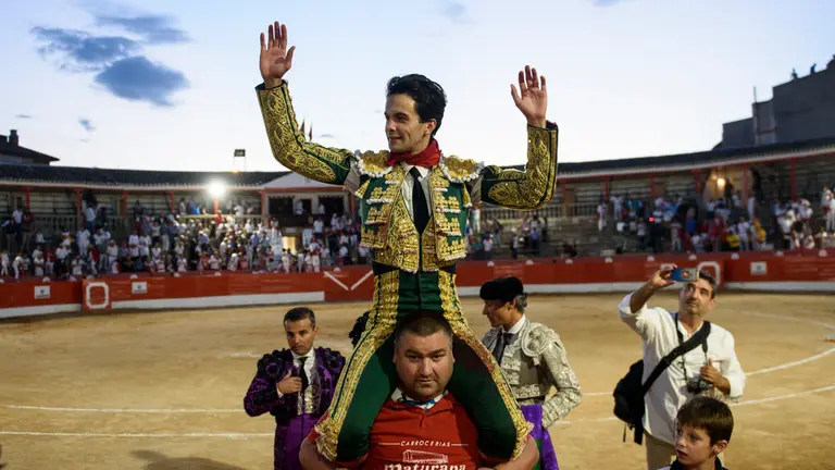 Corrida en Corella con los toros de Victorino Martín para los diestros Juan del Álamo, Thomas Dufau. MIGUEL OSÉS_39