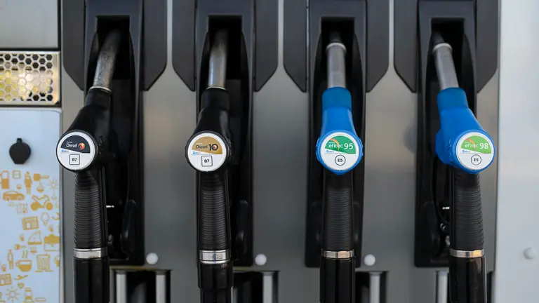 Nueva gasolinera Repsol La Milagrosa en la avenida de Navarra de Pamplona. PABLO LASAOSA (9)