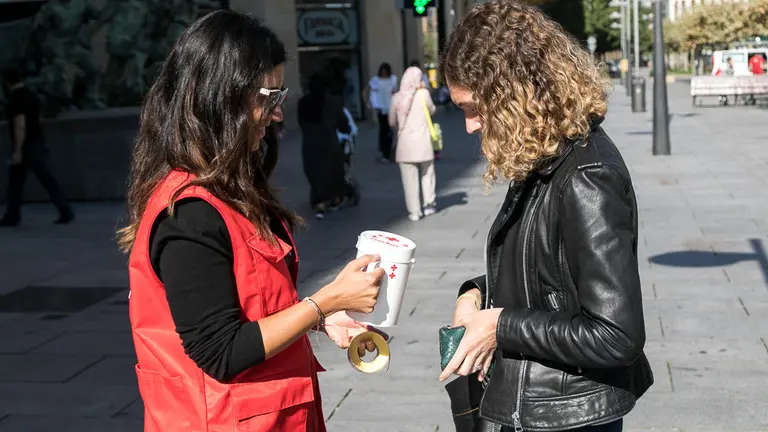 Día de la banderita de la Cruz Roja (02). IÑIGO ALZUGARAY