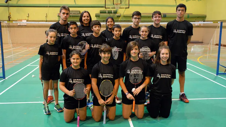 Jugadores de bádminton del club Belmecher de Estella