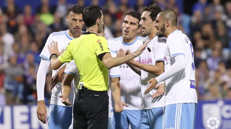 Partido entre el Zaragoza y Osasuna en La Romareda LALIGA 123 (7)