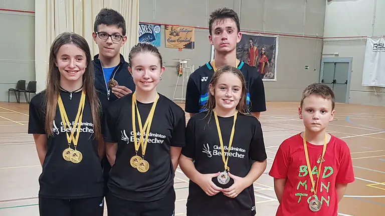 Medallistas del club Belmecher en Alfajarín Cedida
