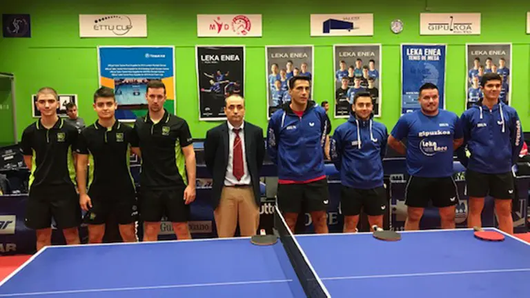 Partido de tenis de mesa de Oberena. Cedida.