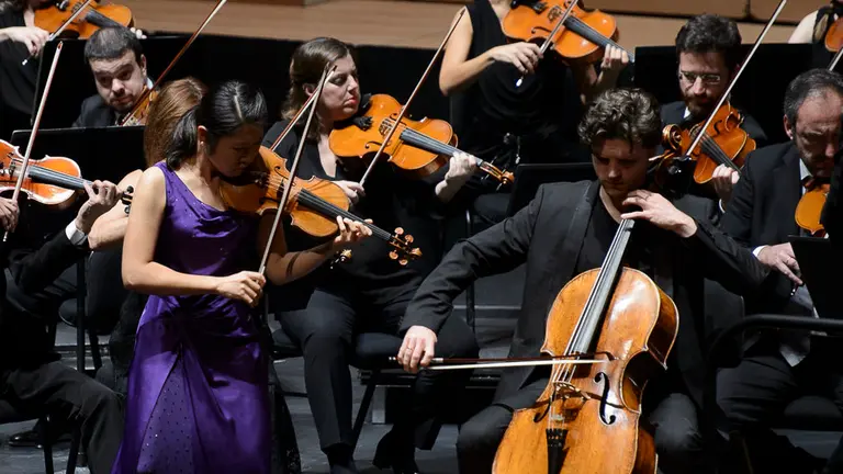 Concierto de la Orquesta Sinfónica de Navarra con los solistas Tianwa Yang, violín, y Gabriel Schwabe, violonchelo. PABLO LASAOSA 09