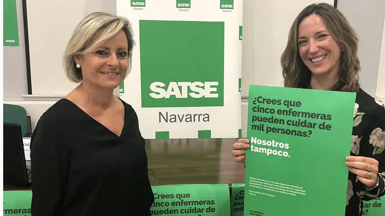 María José Algarra y Raquel Bengoechea, del sindicato SATSE