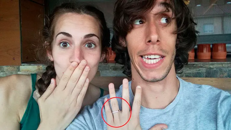 Imagen de la alianza que Alicia Arza busca después de haberla extraviado en un probador de ropa del centro comercial La Morea. Foto: TWITTER @Alicia_Arza