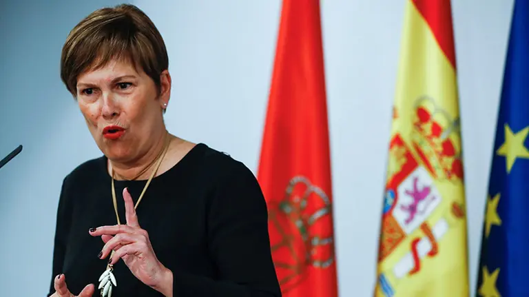 GRAF9081 MADRID, 31/10/2018.-La presidenta de Navarra, Uxue Barkos, durante la rueda de prensa que ofreció tras la reunión mantenida hoy con el presidente del Gobierno, Pedro Sánchez,en el Palacio de La Moncloa. EFE/Emilio Naranjo
